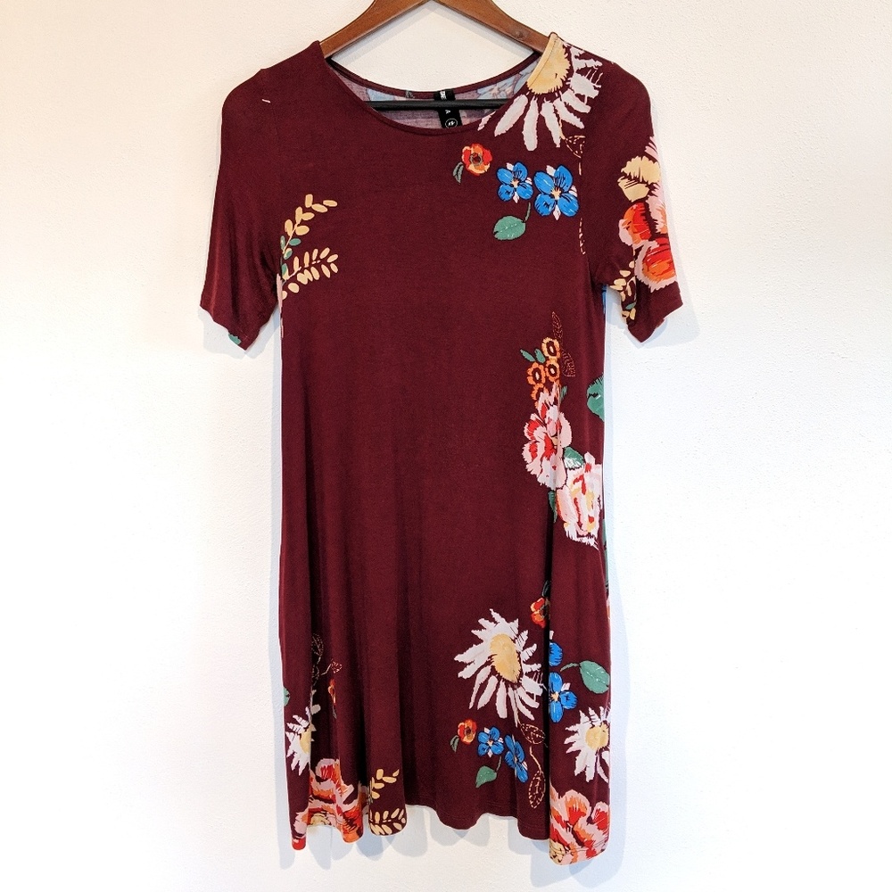 Agnes and Dora swing tunic maroon wine floral GUC
